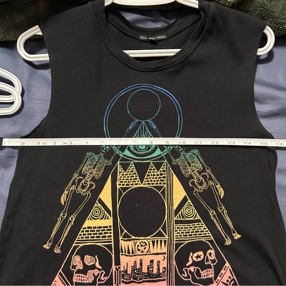 Truly Madly Deeply Skeleton Graphic Muscle Tee Urban Outfitters - Picture 9 of 11